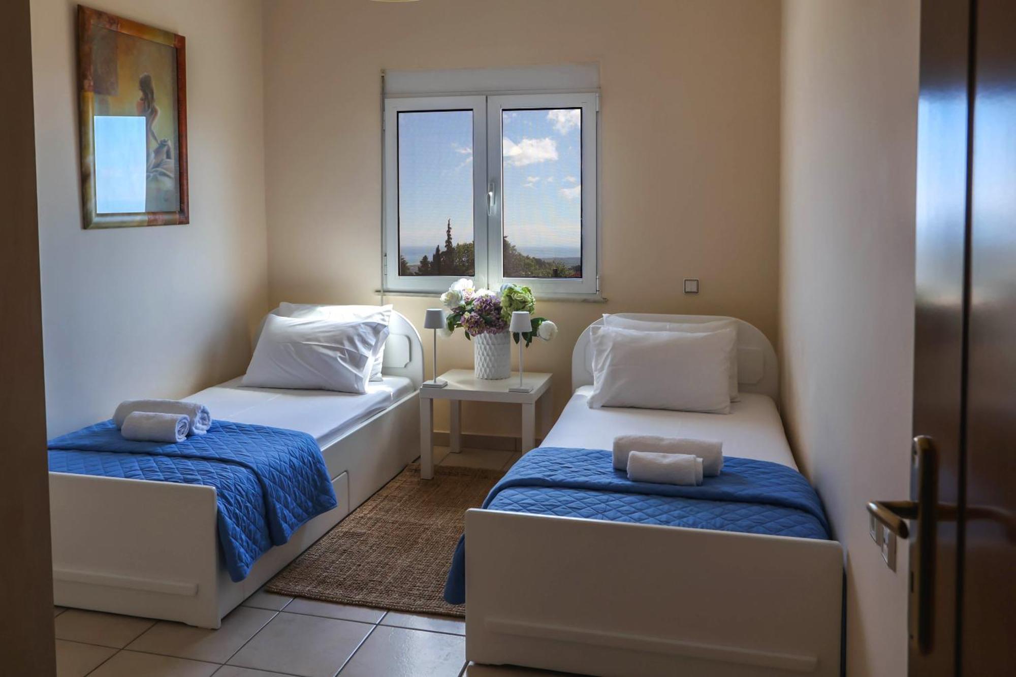 Olympus Beach Aigani Family House Экстерьер фото