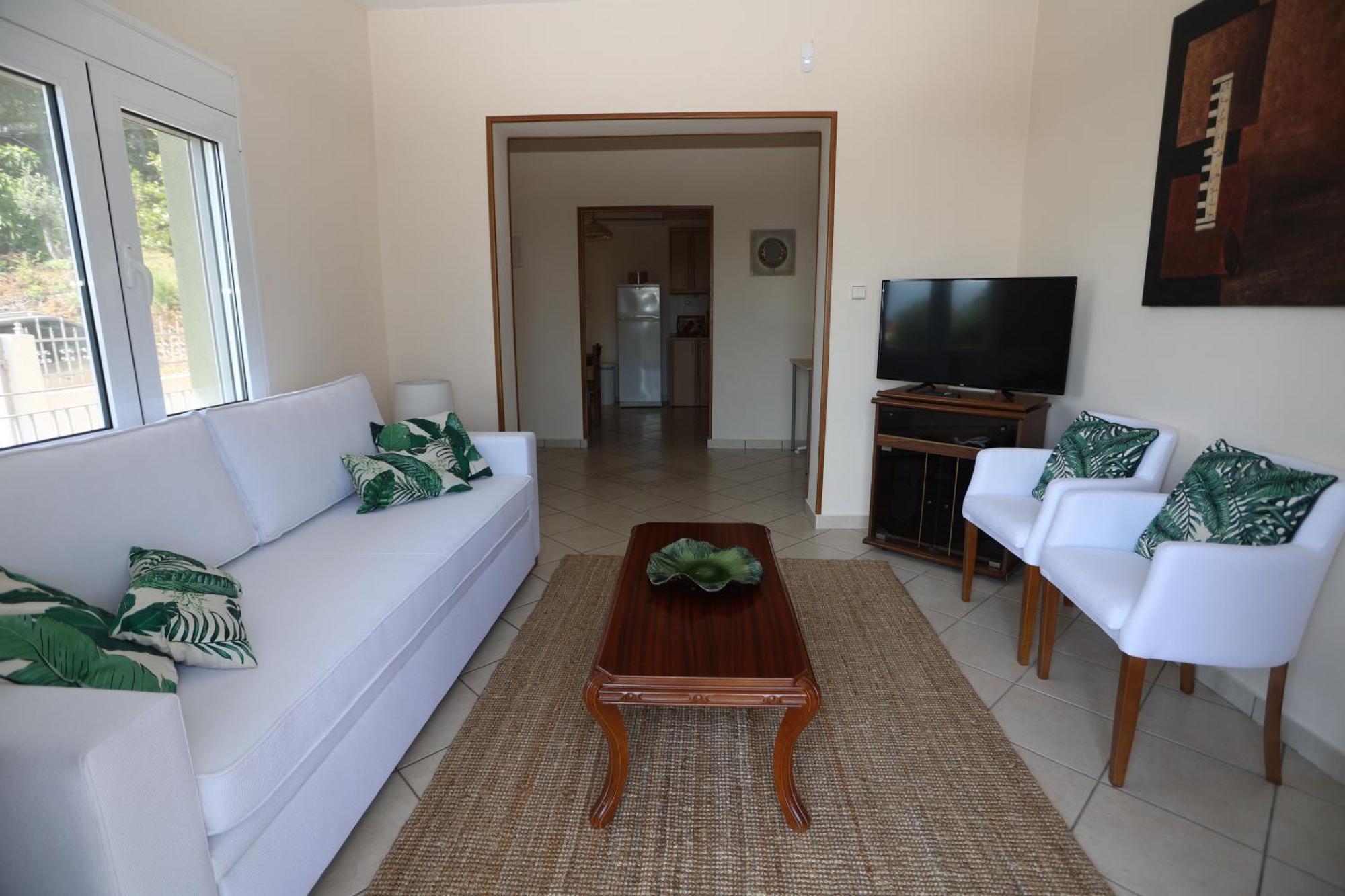Olympus Beach Aigani Family House Экстерьер фото