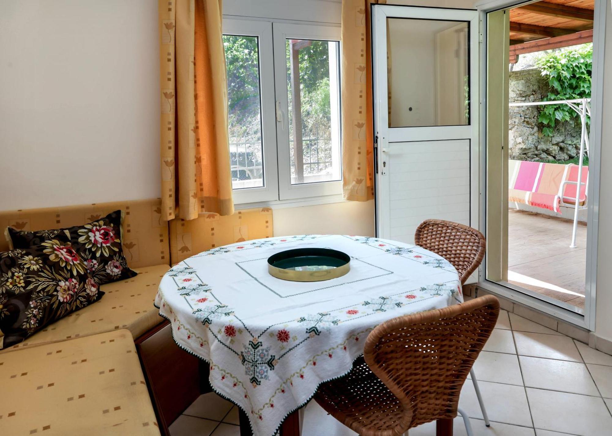 Olympus Beach Aigani Family House Экстерьер фото